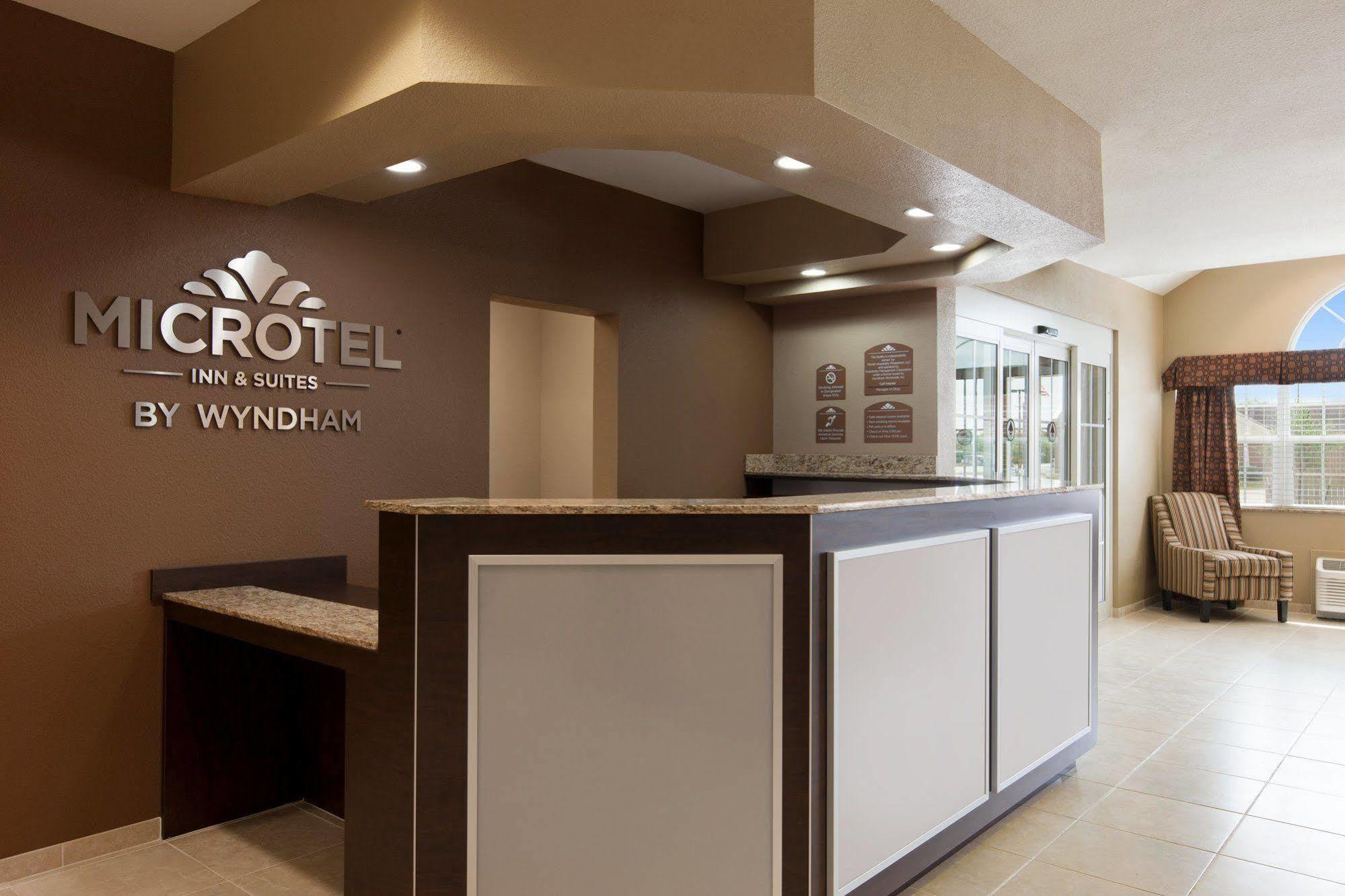 Microtel Inn & Suites Pleasanton Exterior foto